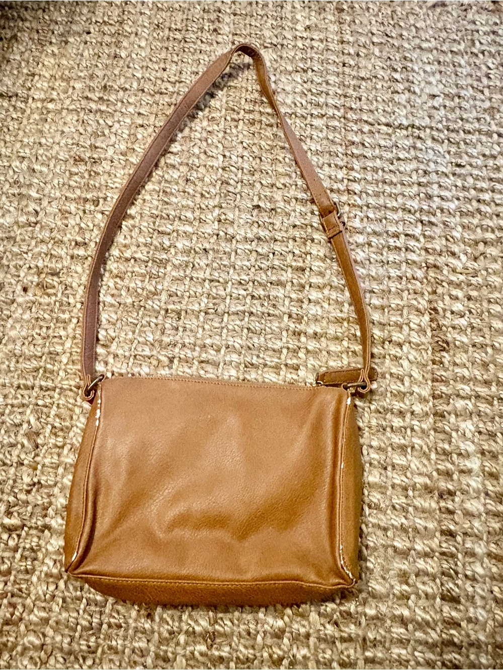 Purse - Picture 1 of 5